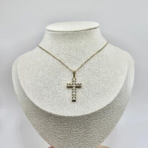 COLLAR CRUZ